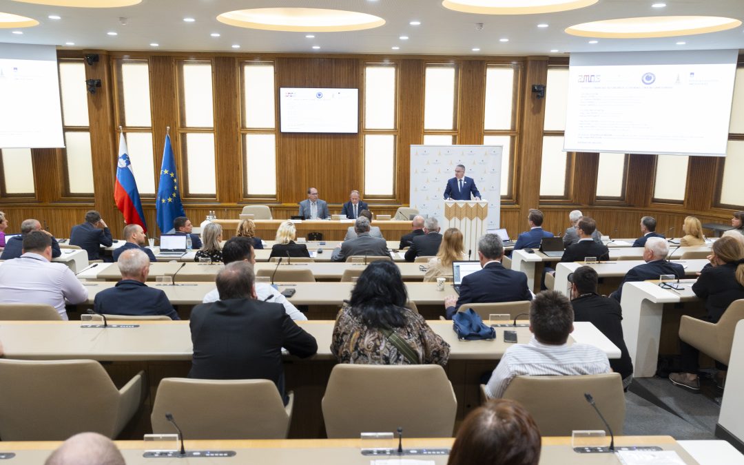 Digitalno državljanstvo in medijsko pismenost moramo vpeljati v vrtce in šole
